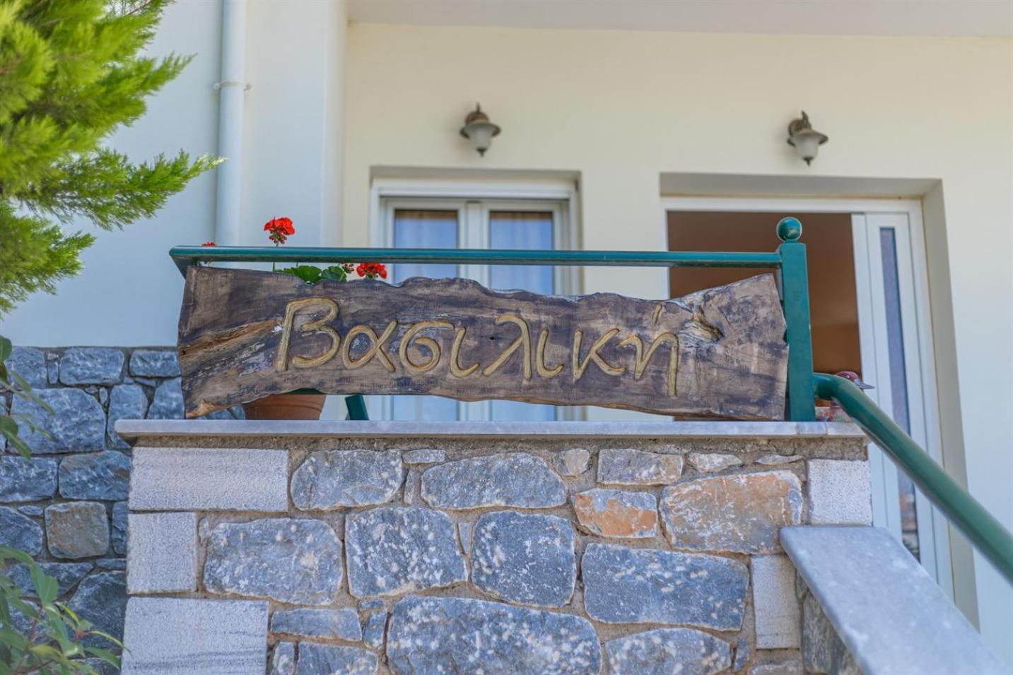 Vasiliki Apartments Stoúpa Eksteriør bilde