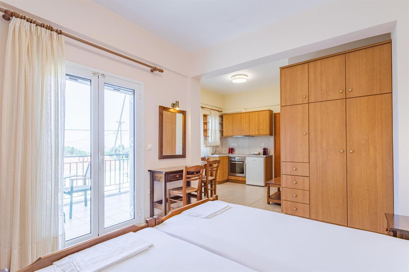Vasiliki Apartments Stoúpa Eksteriør bilde